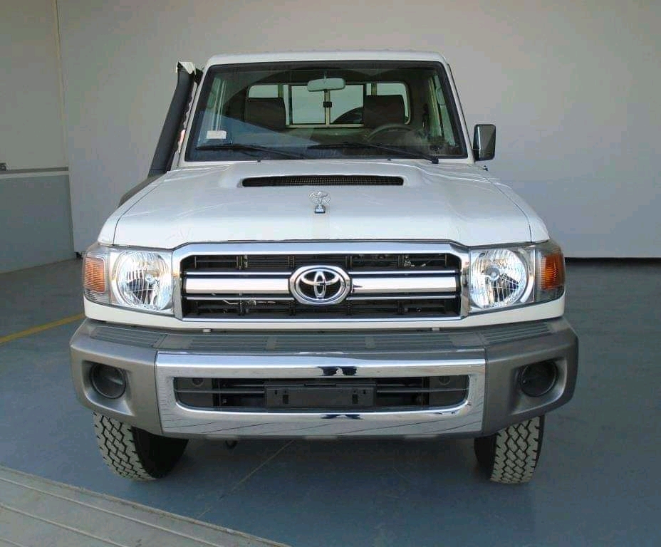 TOYOTA LANDCUISER